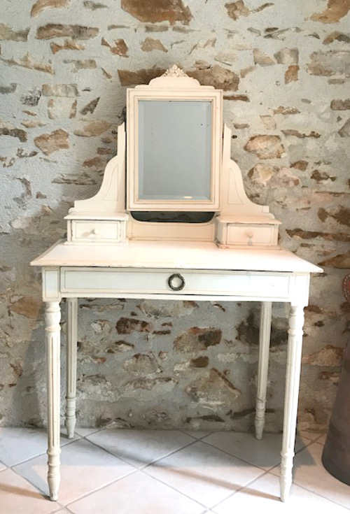 french antique dressing table